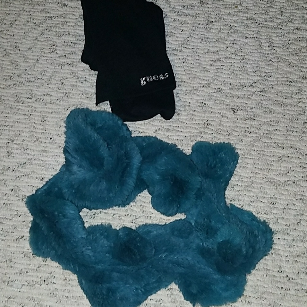 Bundle of 2 scarves